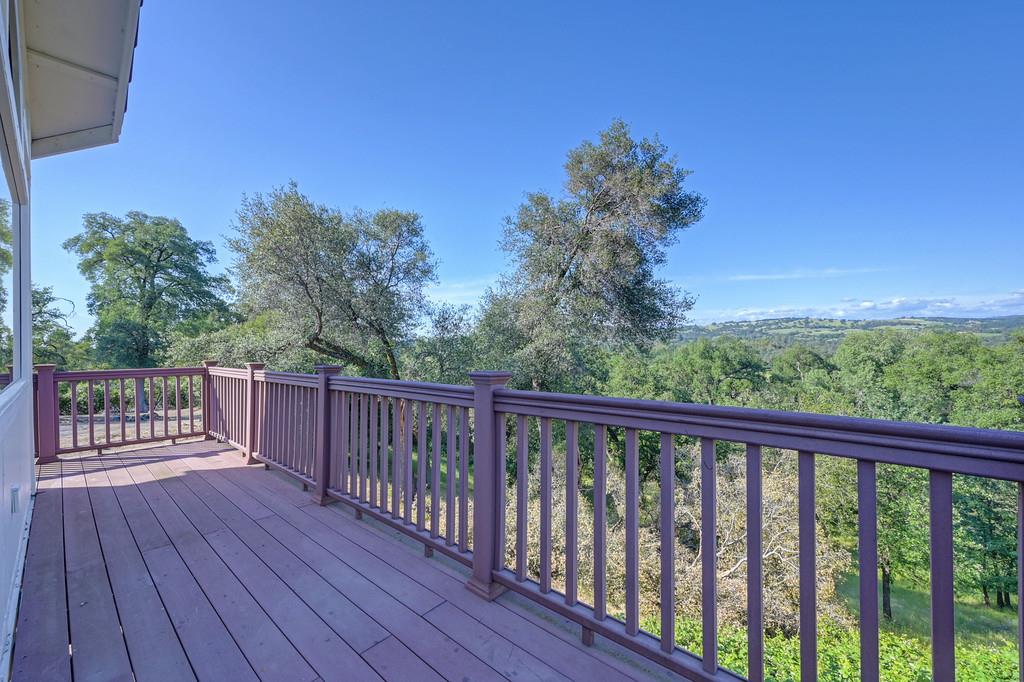 2495 Meadow Creek Rd