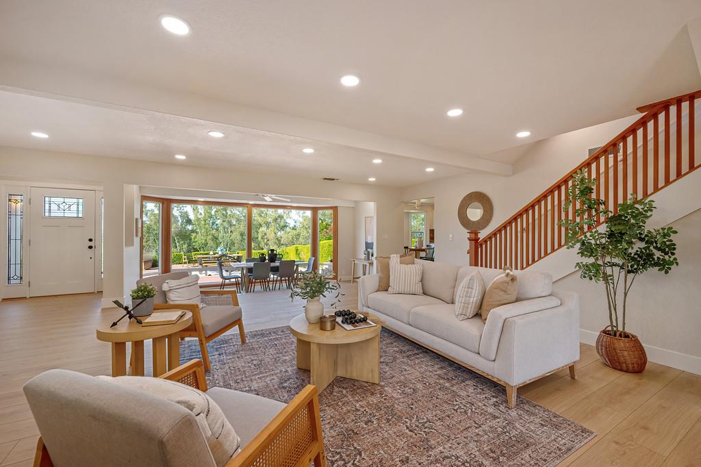 2495 Meadow Creek Rd