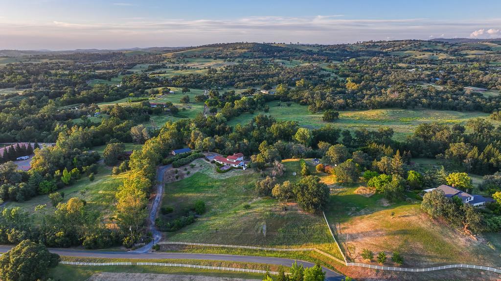 2495 Meadow Creek Rd