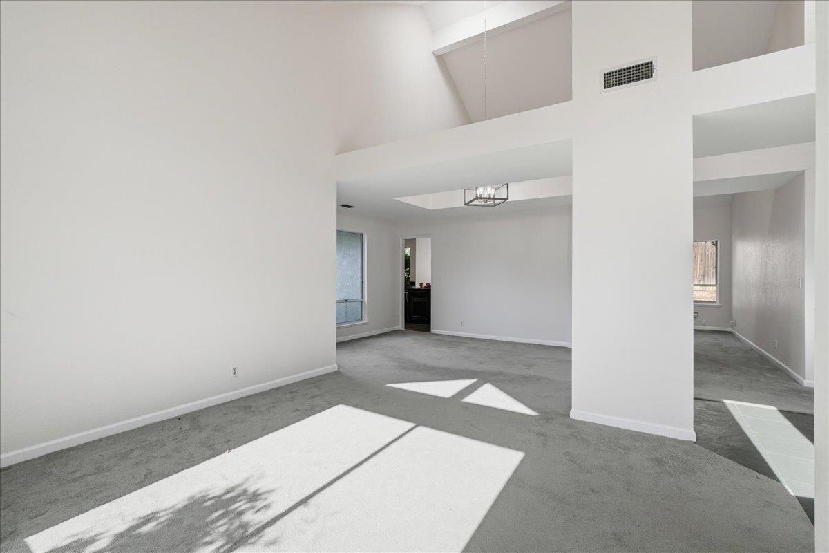 6000 Cowden Court