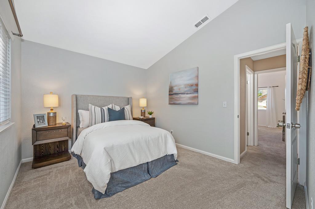 130 Royalton