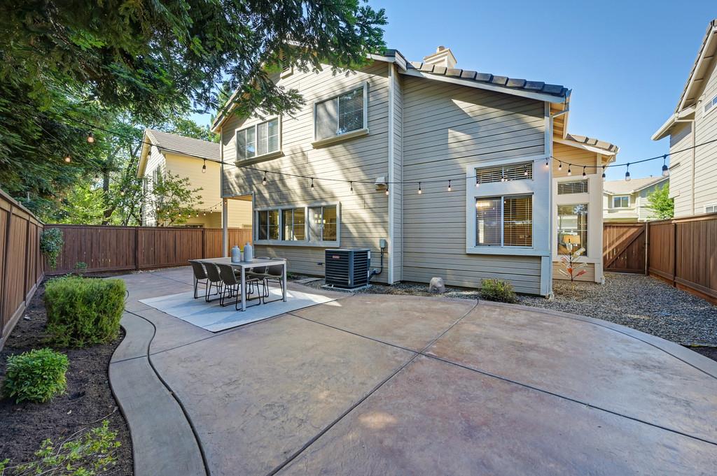 130 Royalton