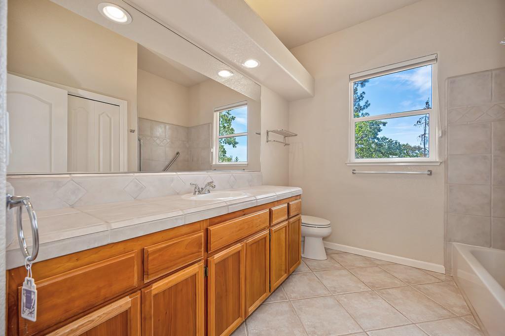 2120 Bear Rock Rd