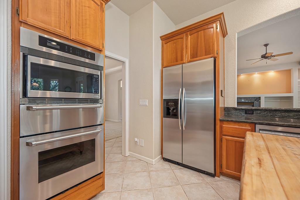 2120 Bear Rock Rd