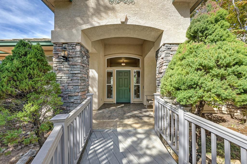 2120 Bear Rock Rd