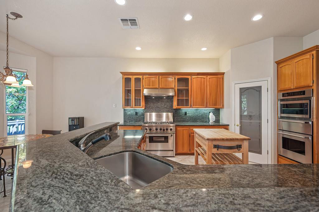 2120 Bear Rock Rd