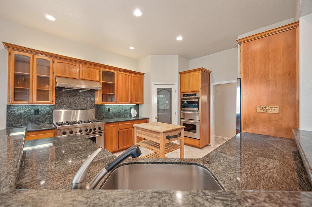 2120 Bear Rock Rd