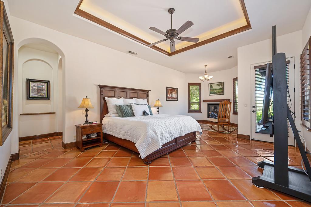 4021 Porter Ln