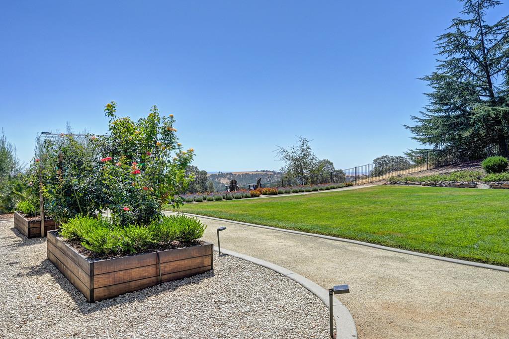 4021 Porter Ln