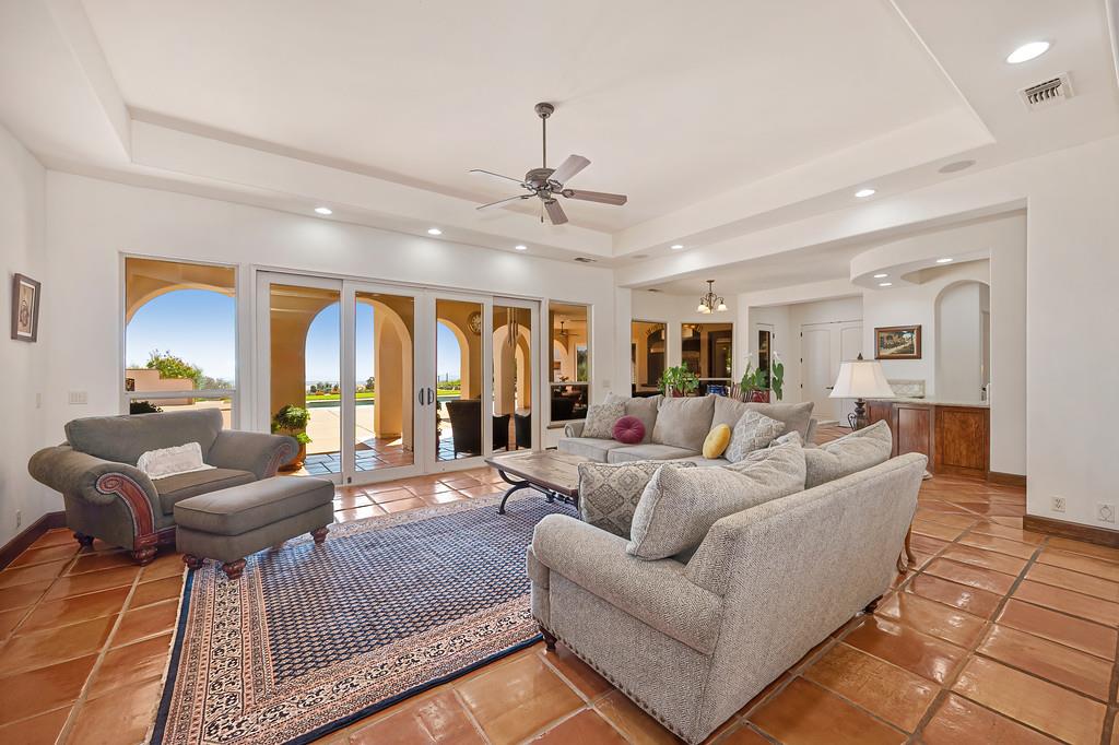 4021 Porter Ln