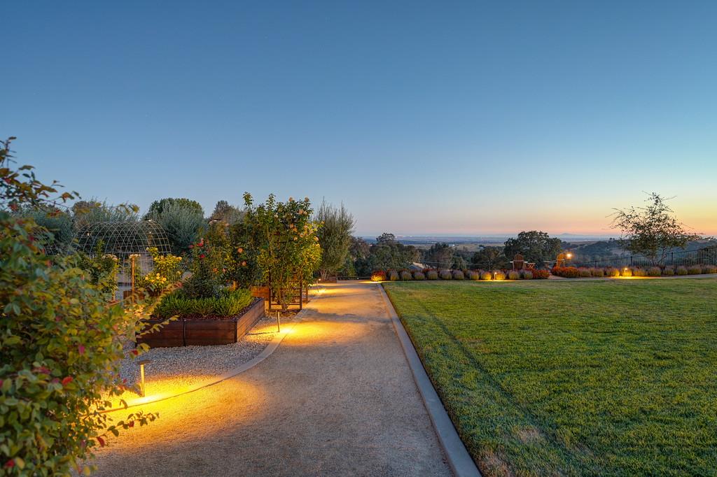 4021 Porter Ln