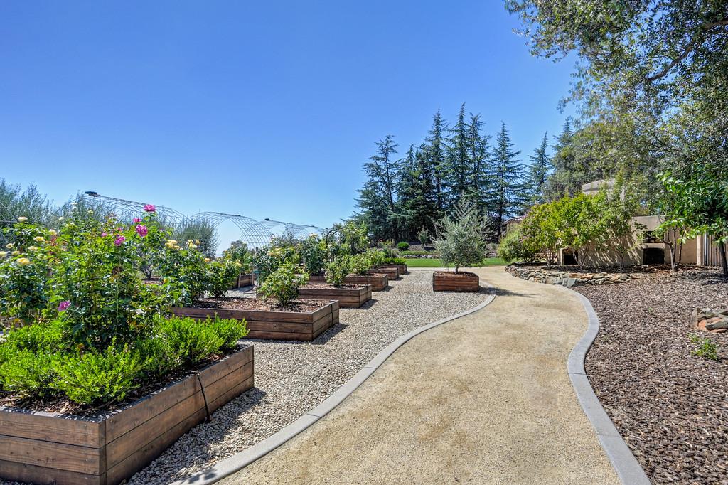 4021 Porter Ln