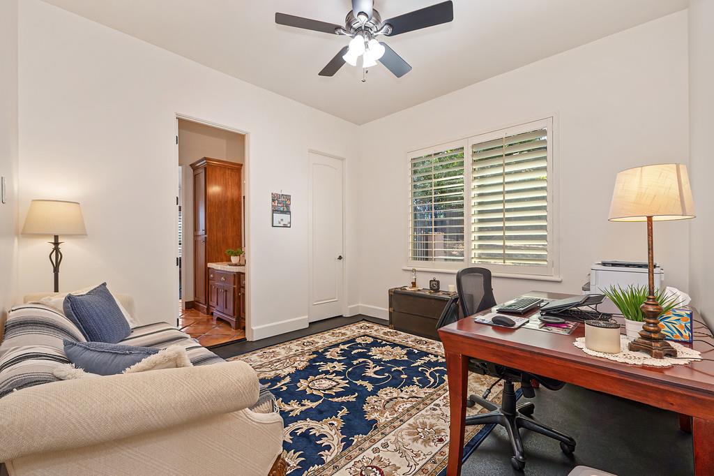 4021 Porter Ln