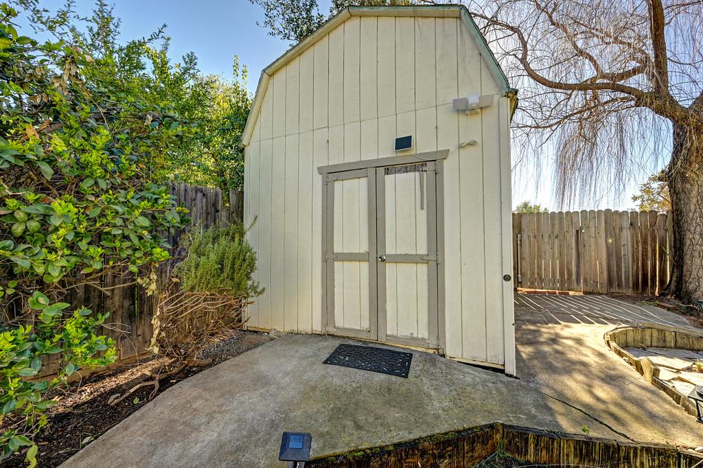 3430 Meadow Way