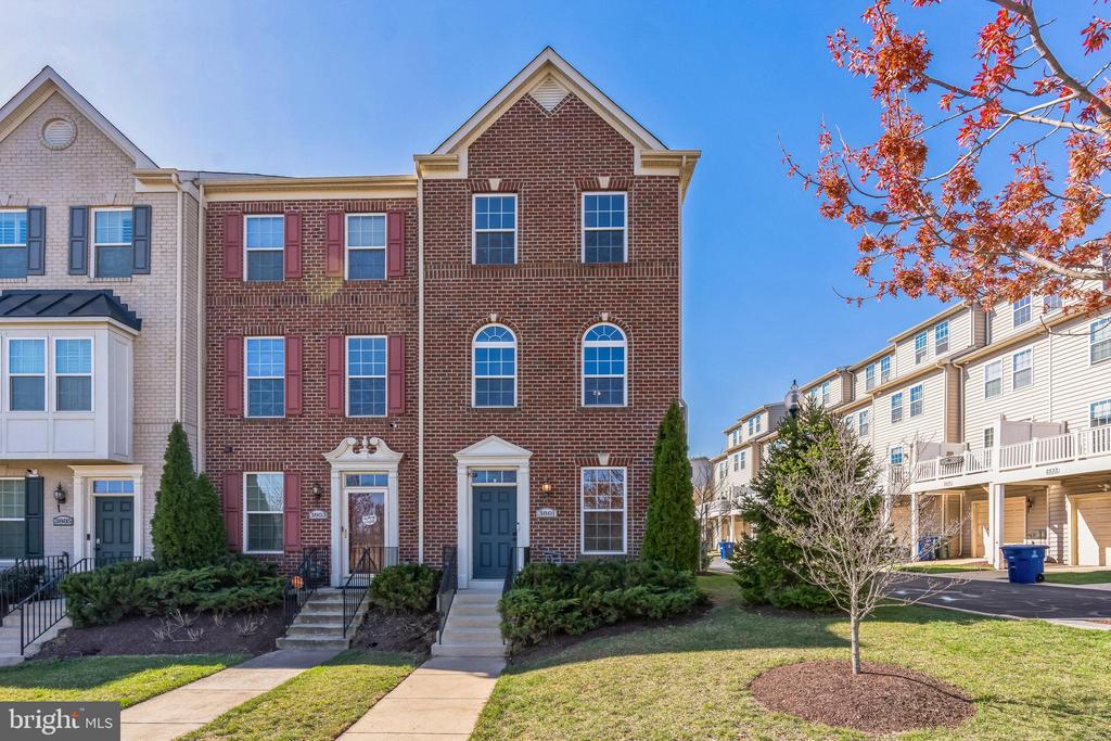 3801 Commodore Joshua Barney Dr NE
