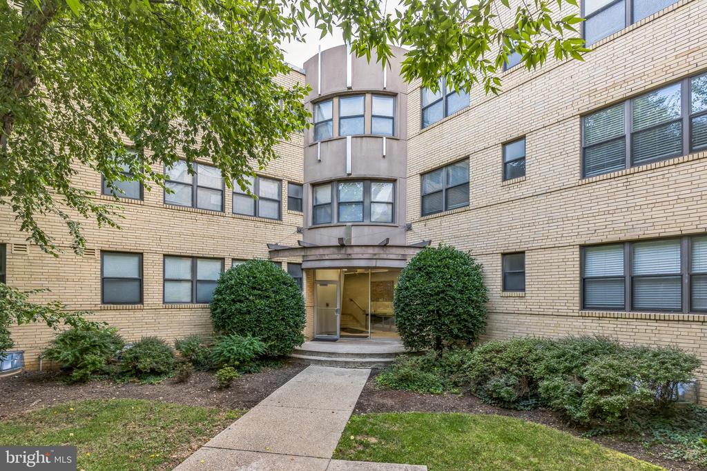 212 OAKWOOD STREET SE 115