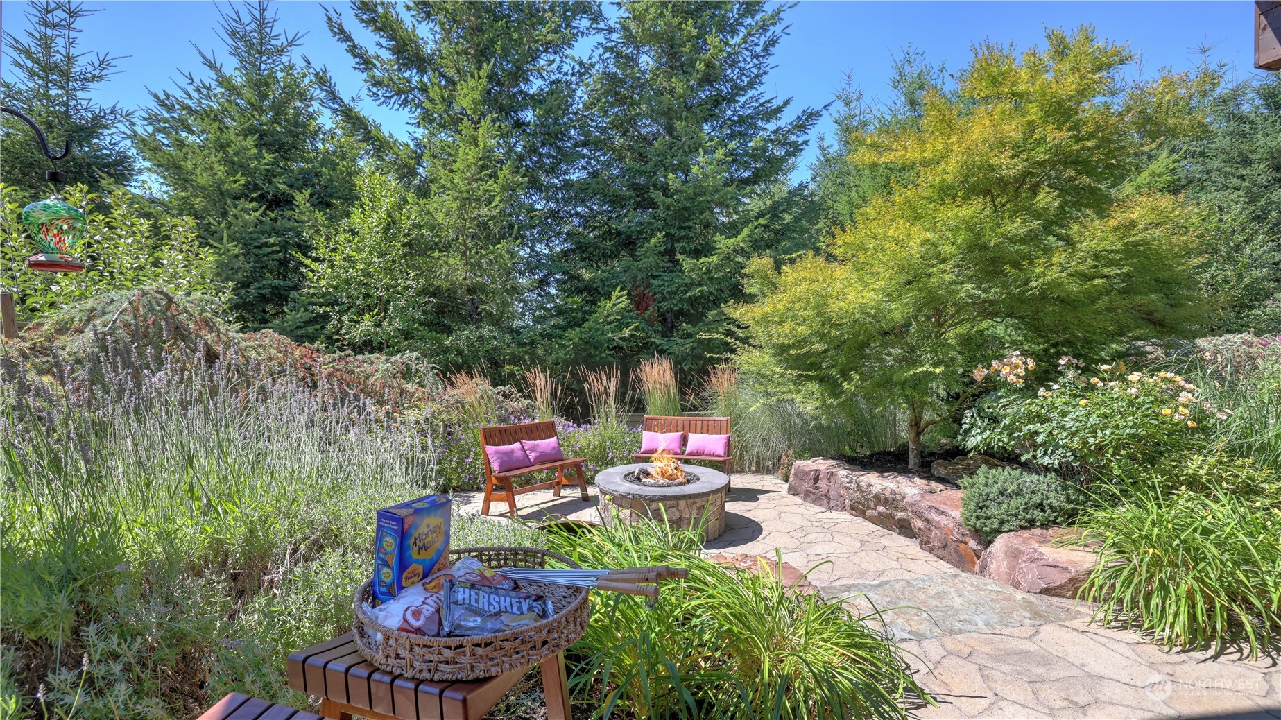 9325 Satterlee Avenue SE