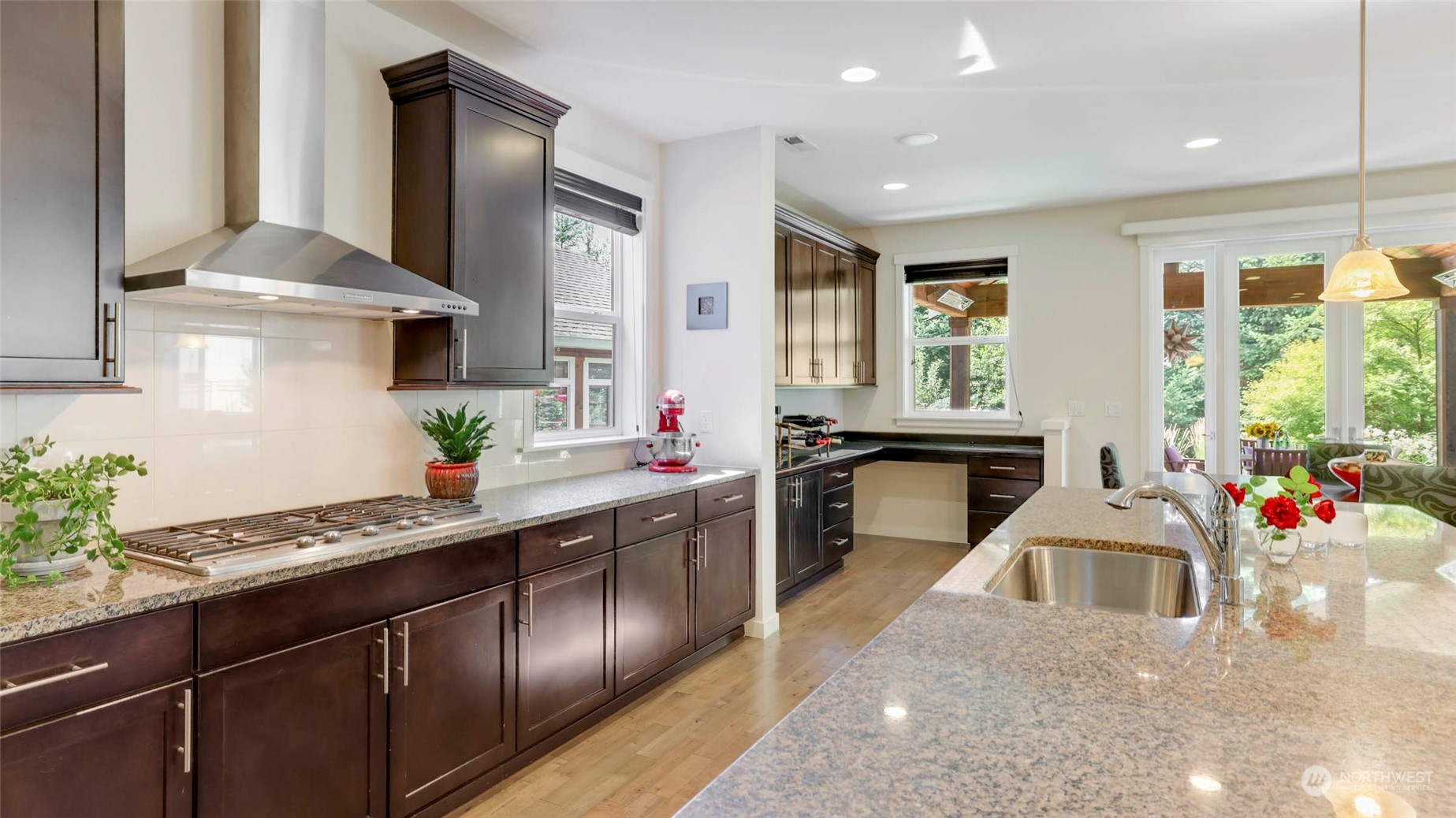 9325 Satterlee Avenue SE