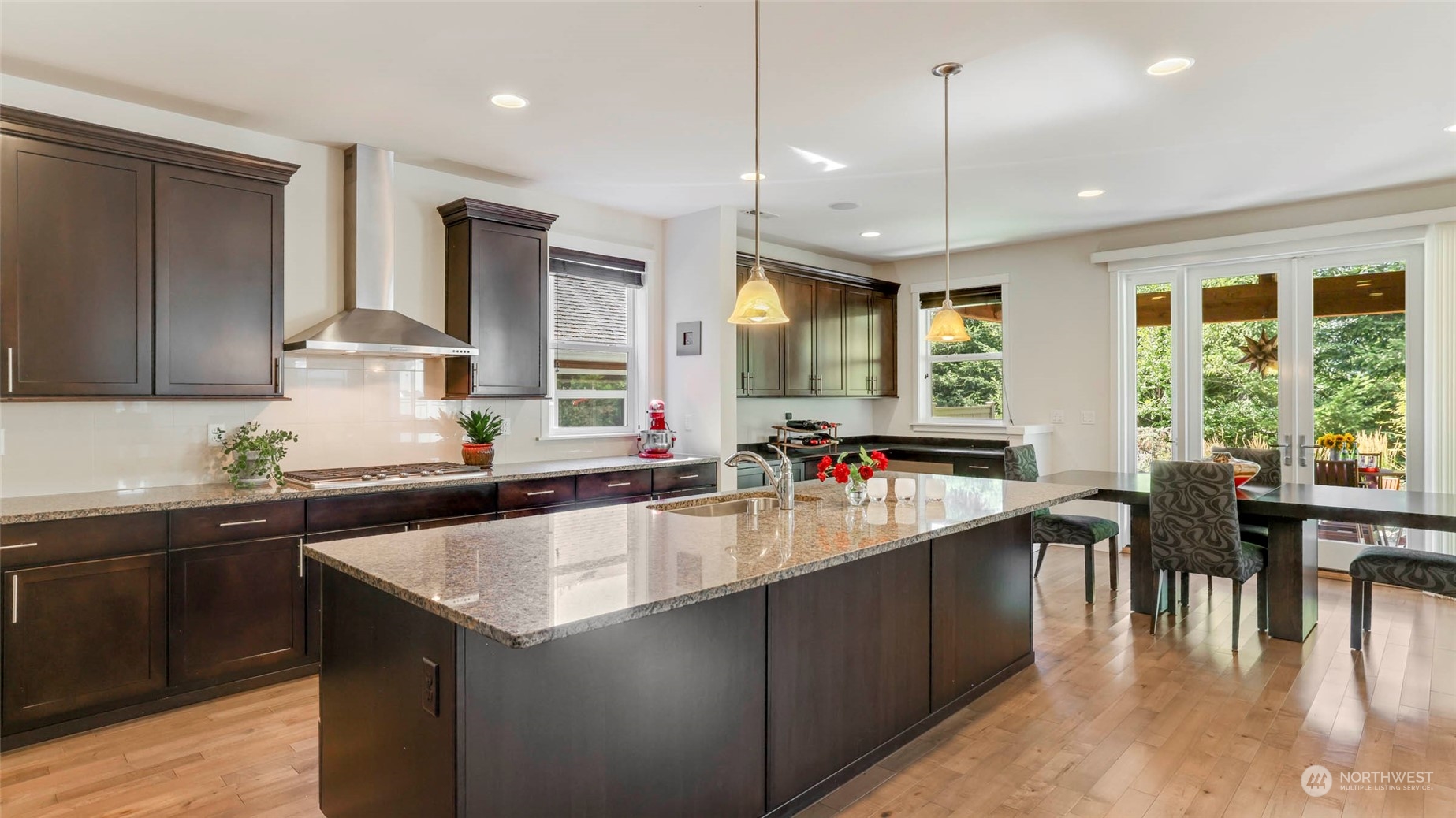 9325 Satterlee Avenue SE