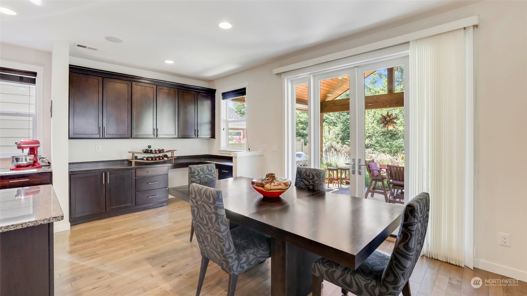 9325 Satterlee Avenue SE