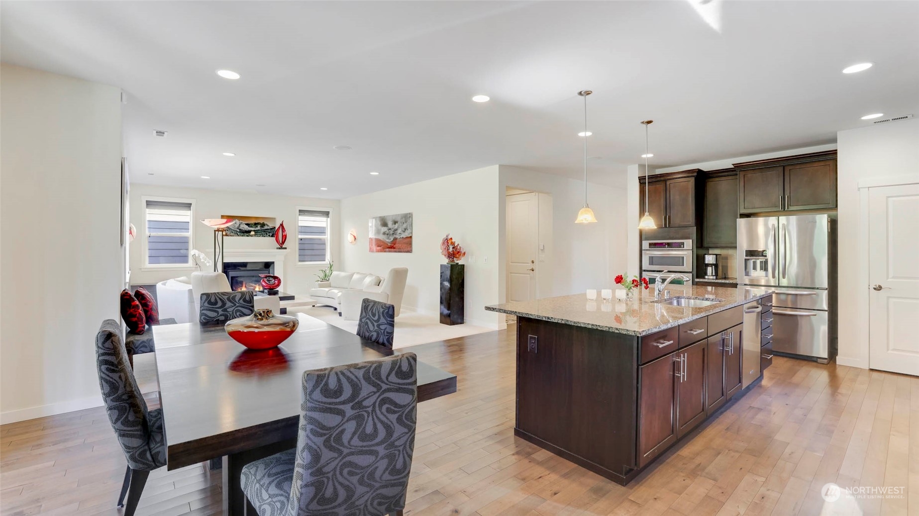 9325 Satterlee Avenue SE