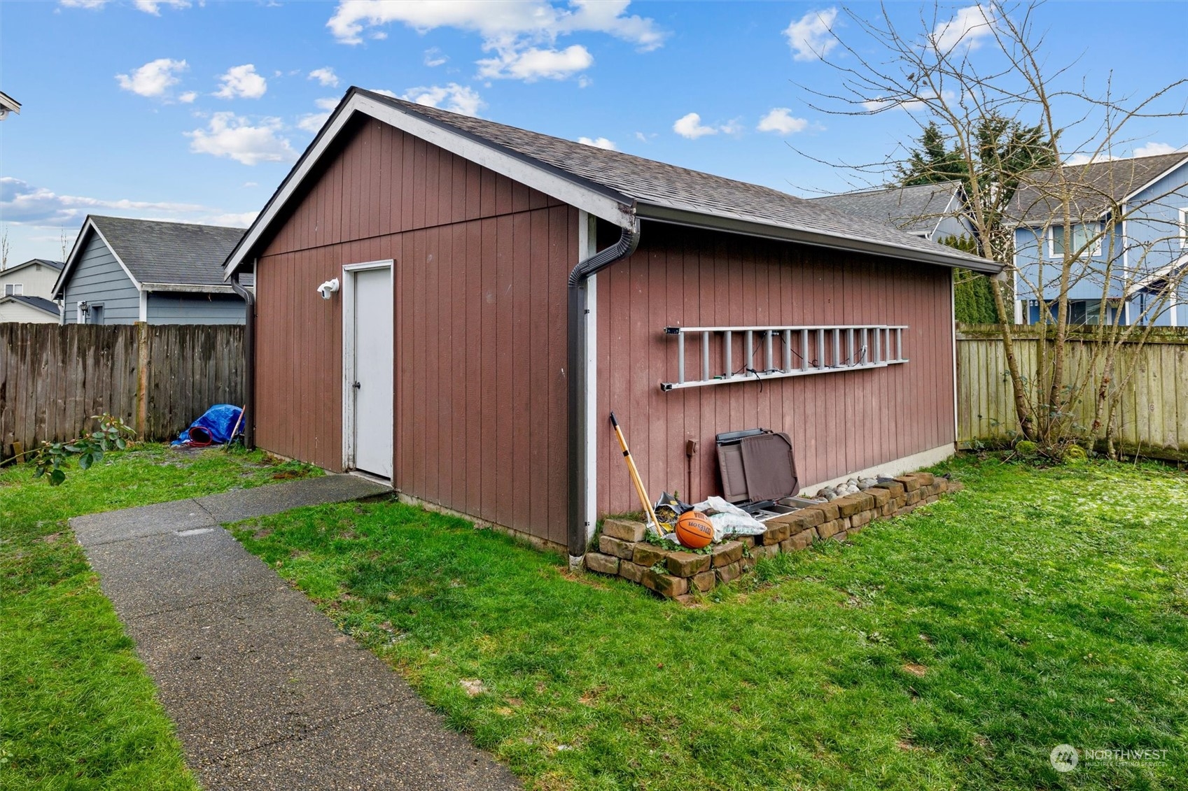 16146 Follis Court SE