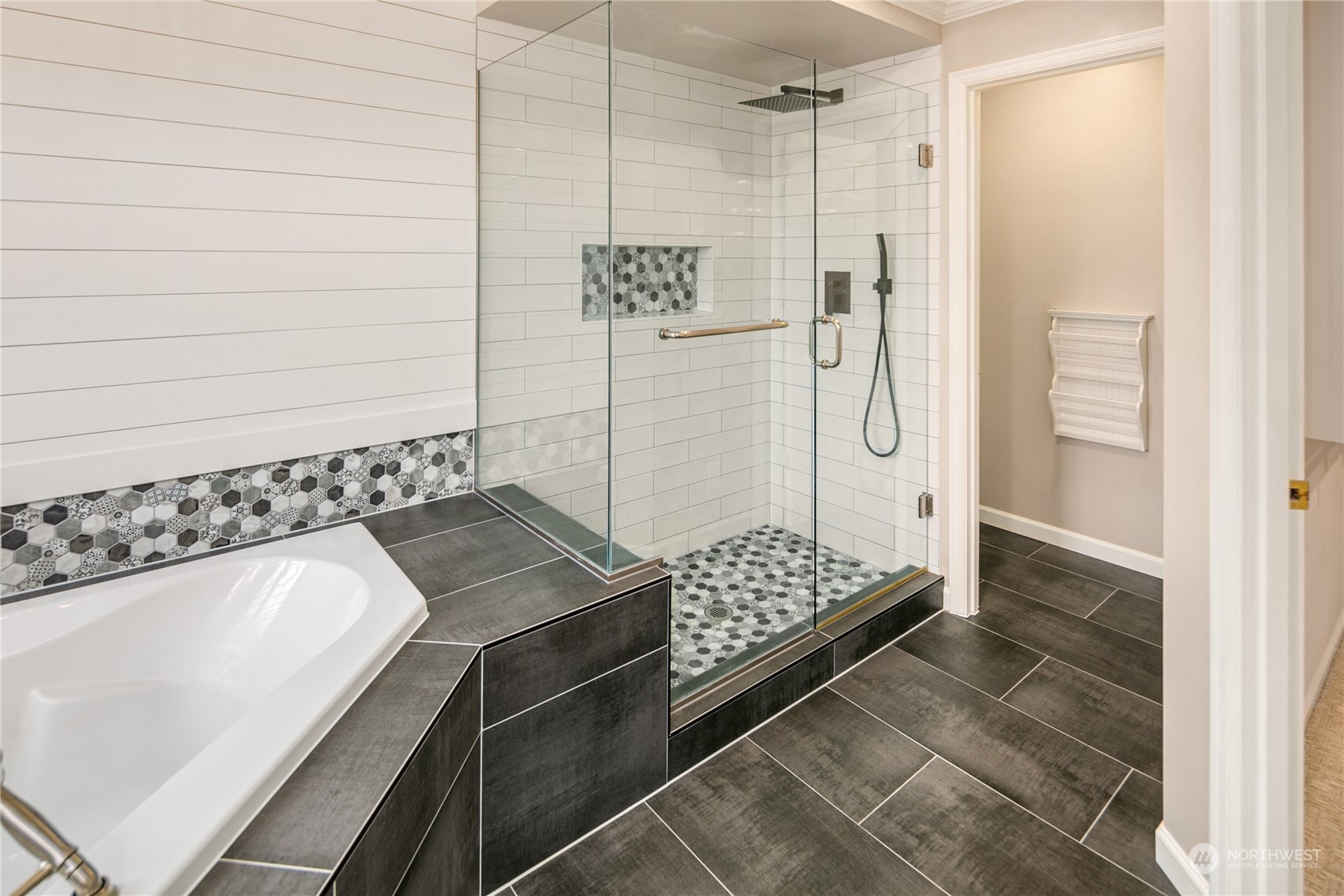 6517 Fairway Avenue SE