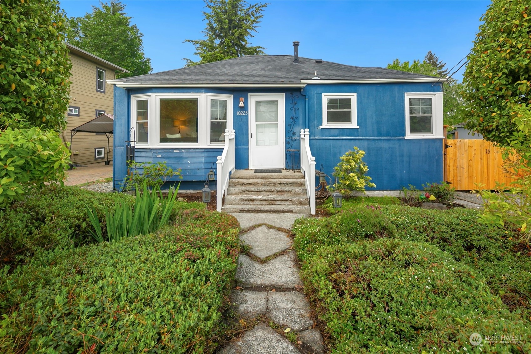 10223 California Avenue SW