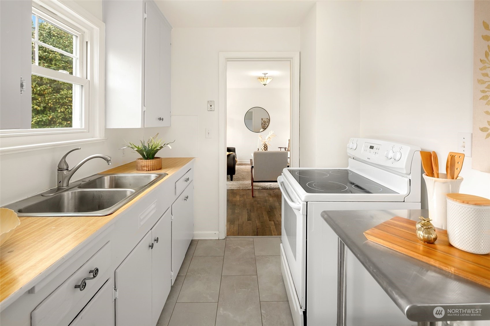 10223 California Avenue SW