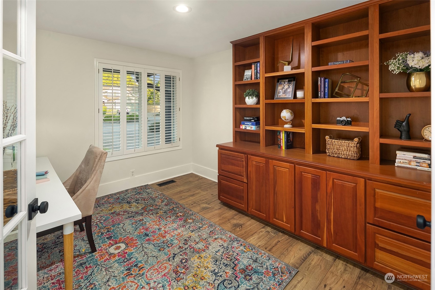 4135 327th Circle NE