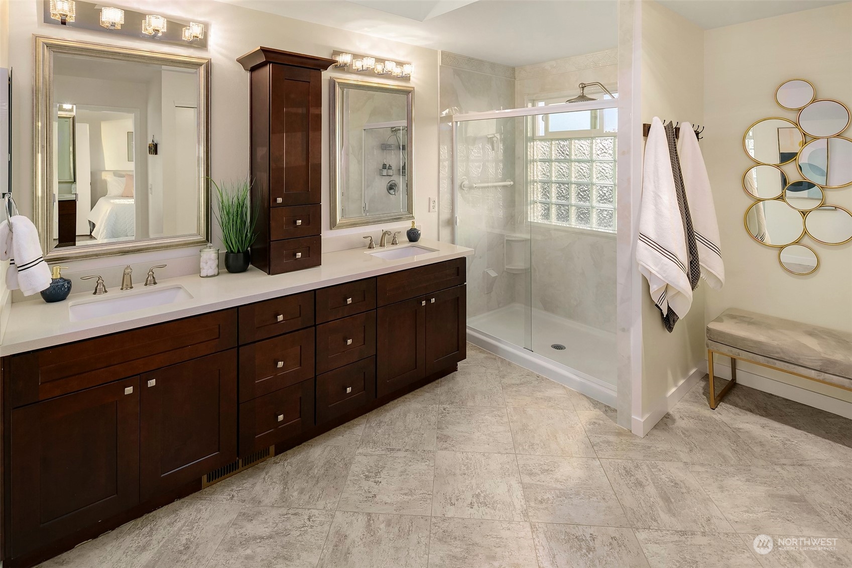 4135 327th Circle NE