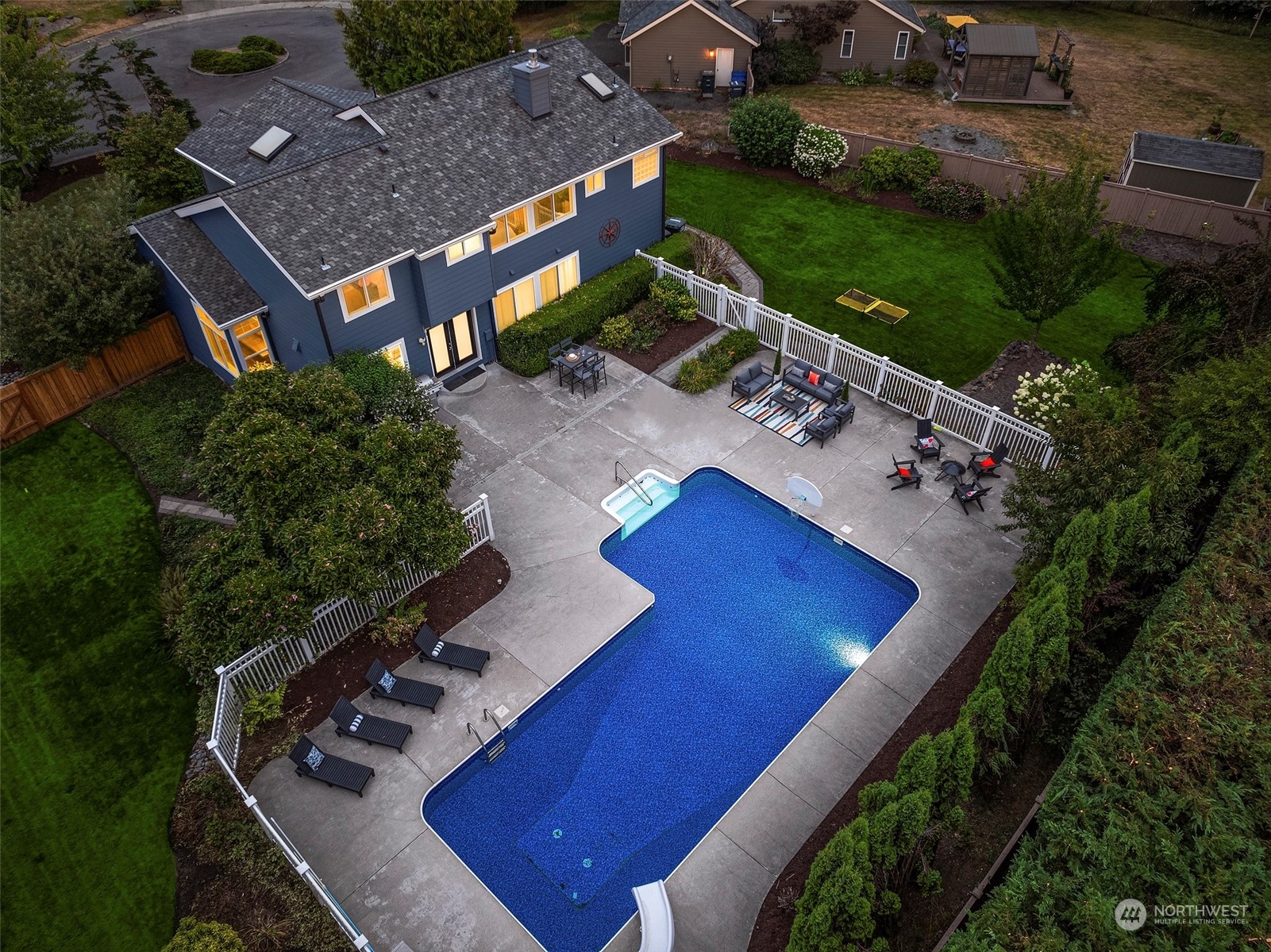 4135 327th Circle NE