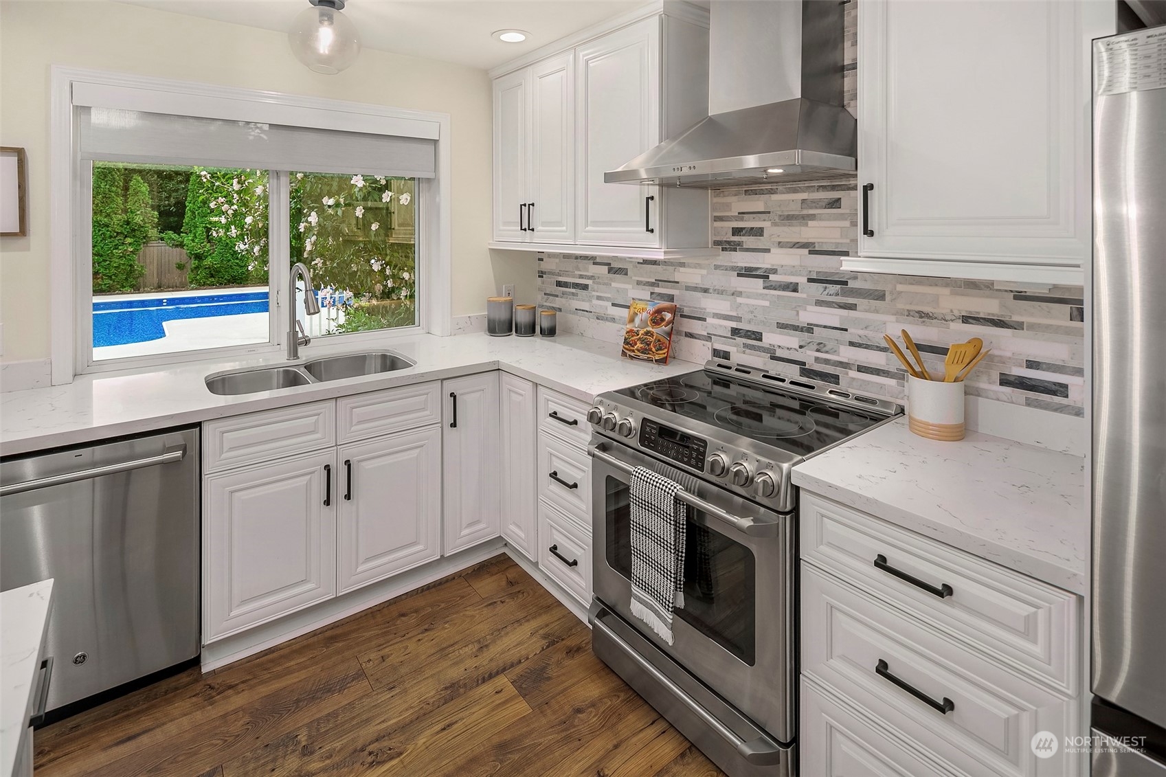 4135 327th Circle NE