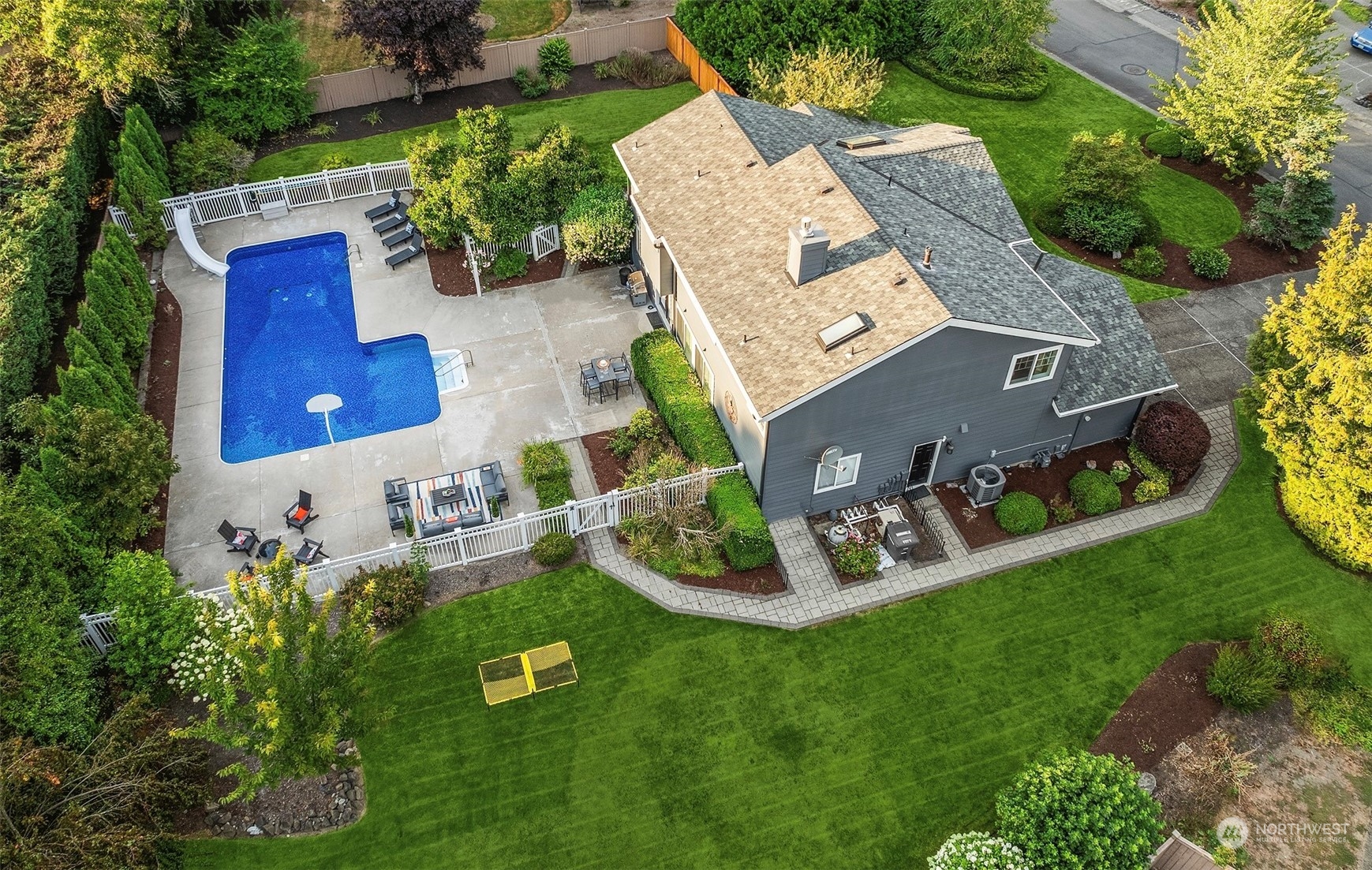 4135 327th Circle NE