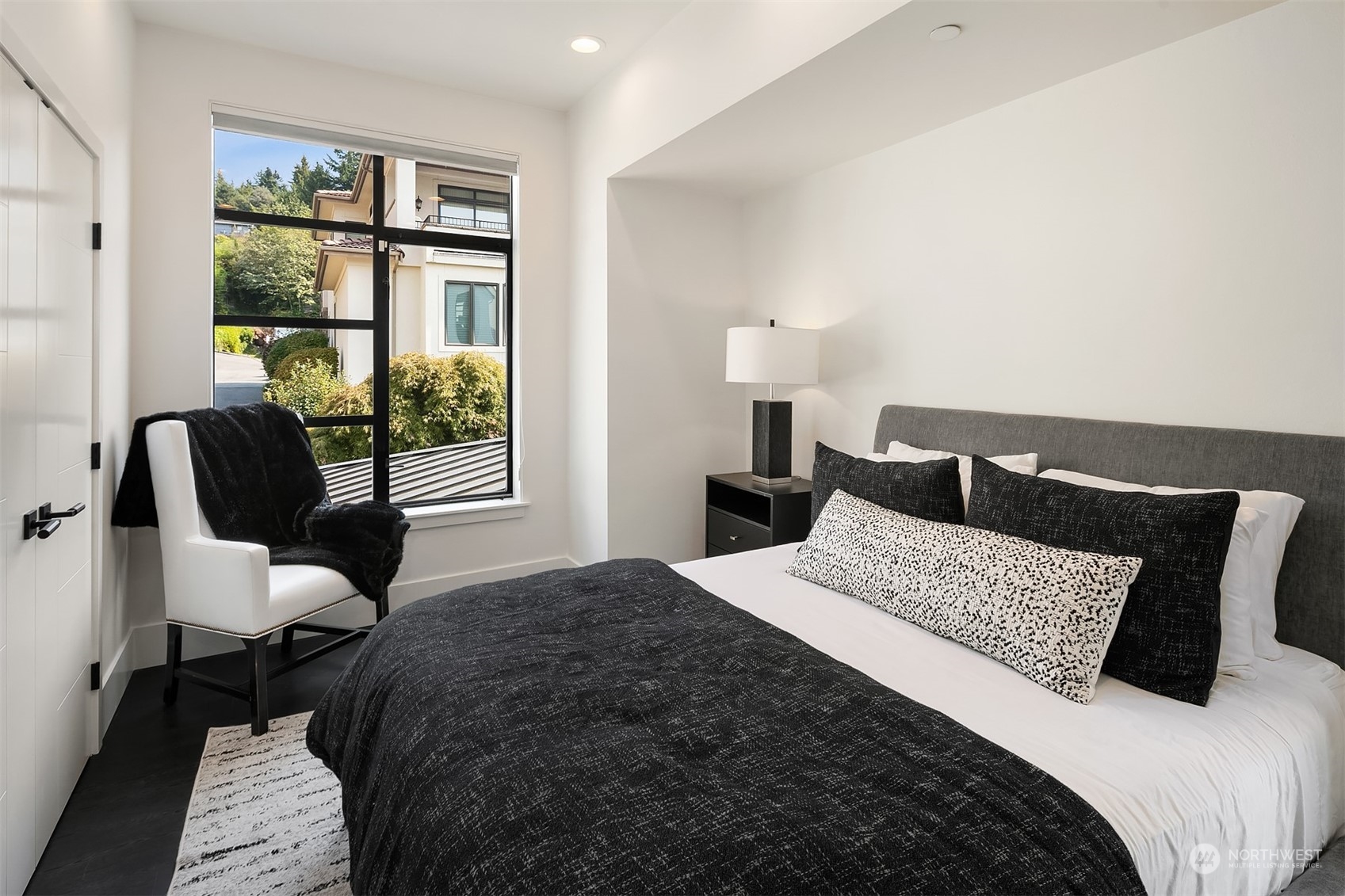 13251 Holmes Point Drive NE