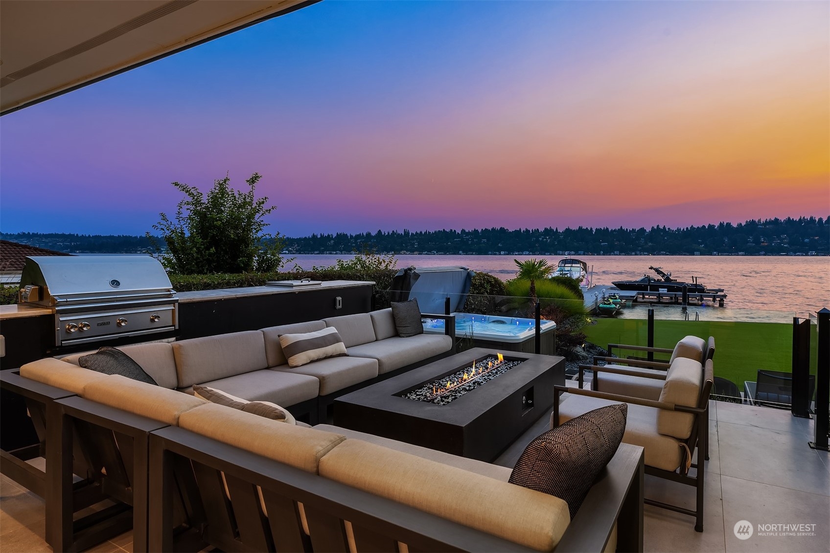 13251 Holmes Point Drive NE