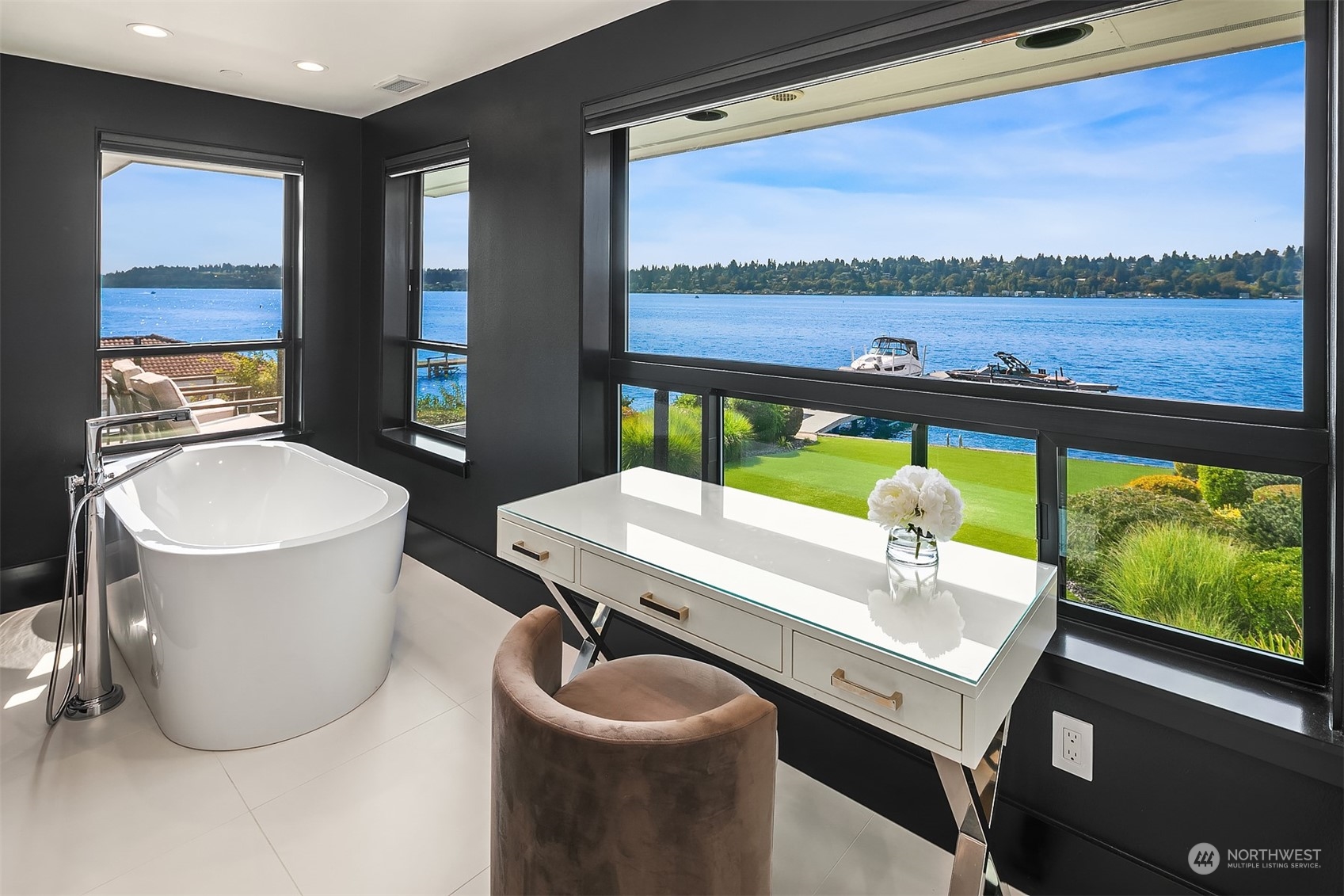 13251 Holmes Point Drive NE