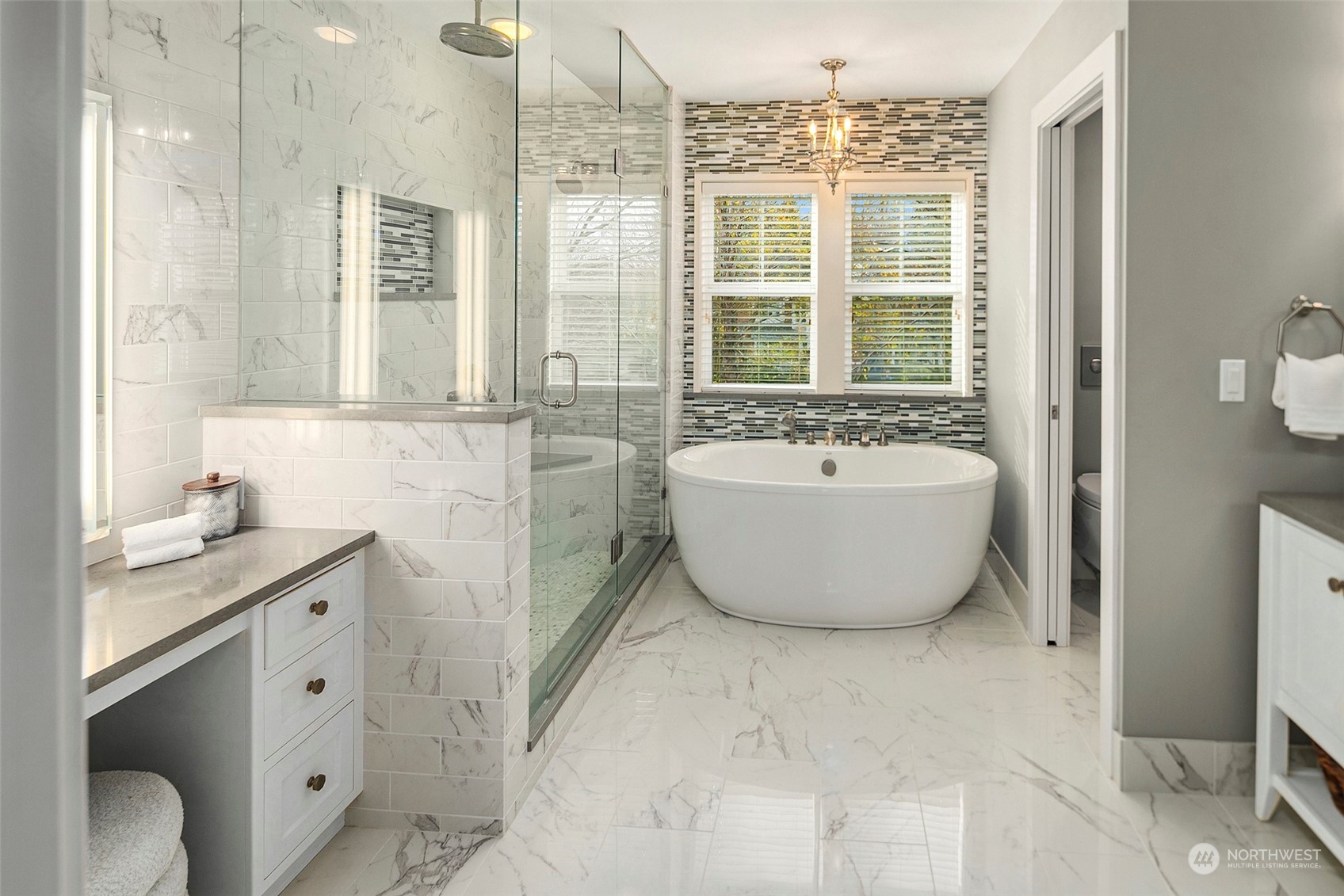 6410 Fairway Place SE