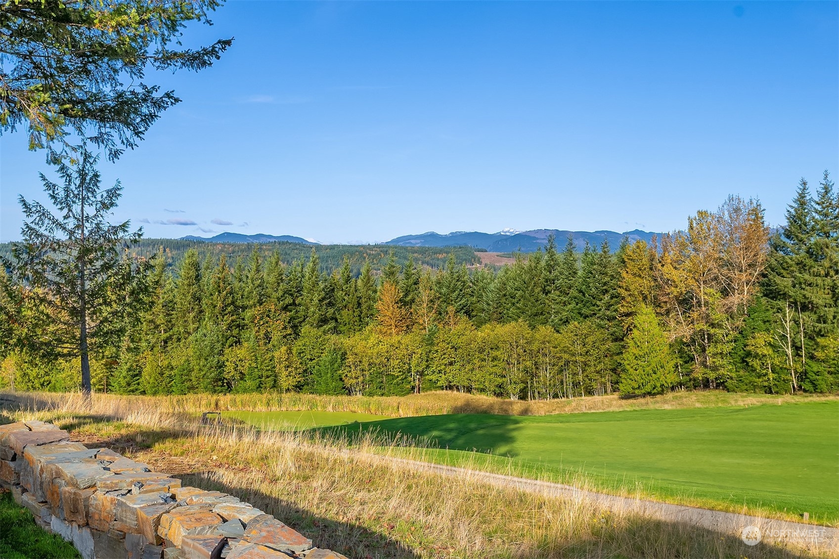 6410 Fairway Place SE