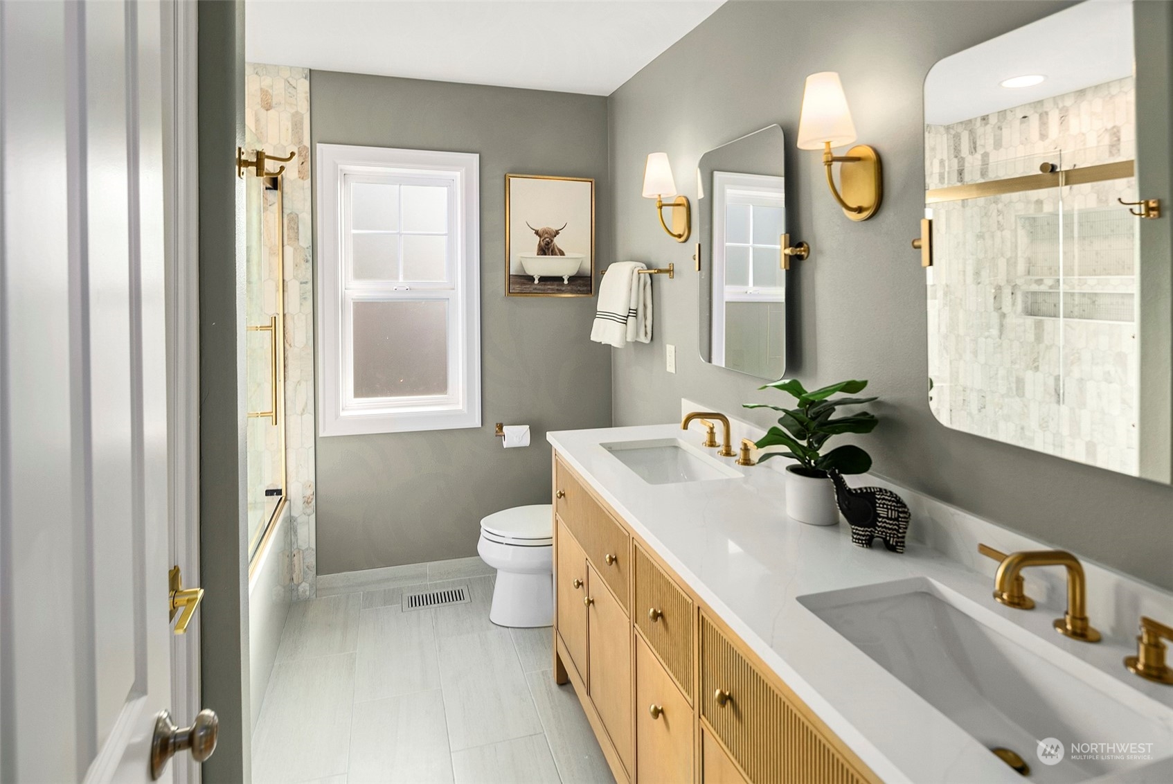 6410 Fairway Place SE