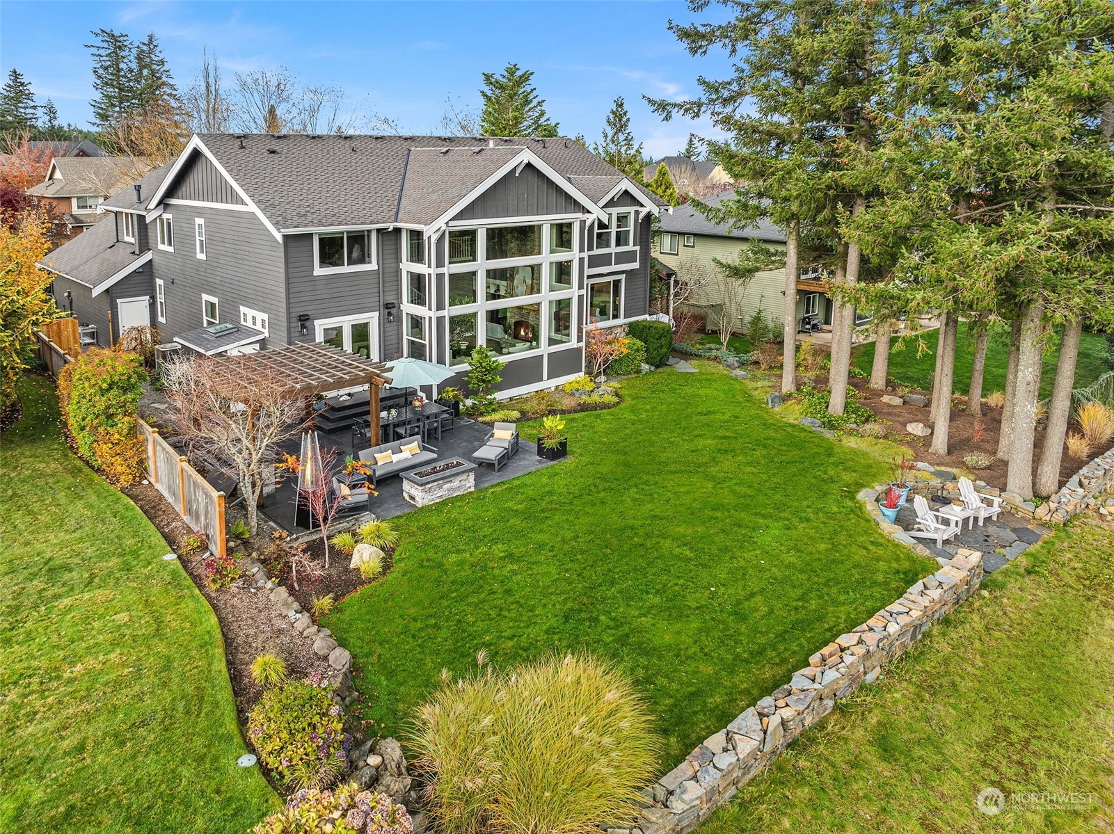 6410 Fairway Place SE