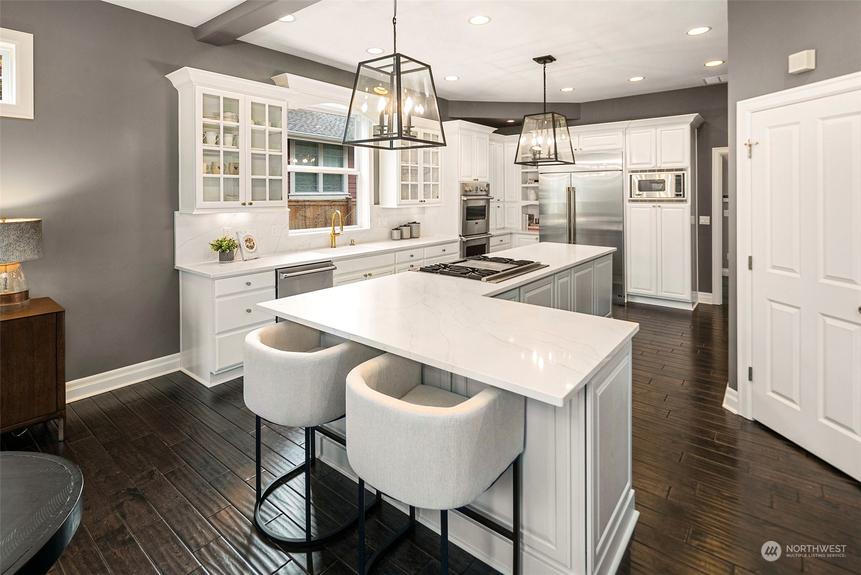 6410 Fairway Place SE