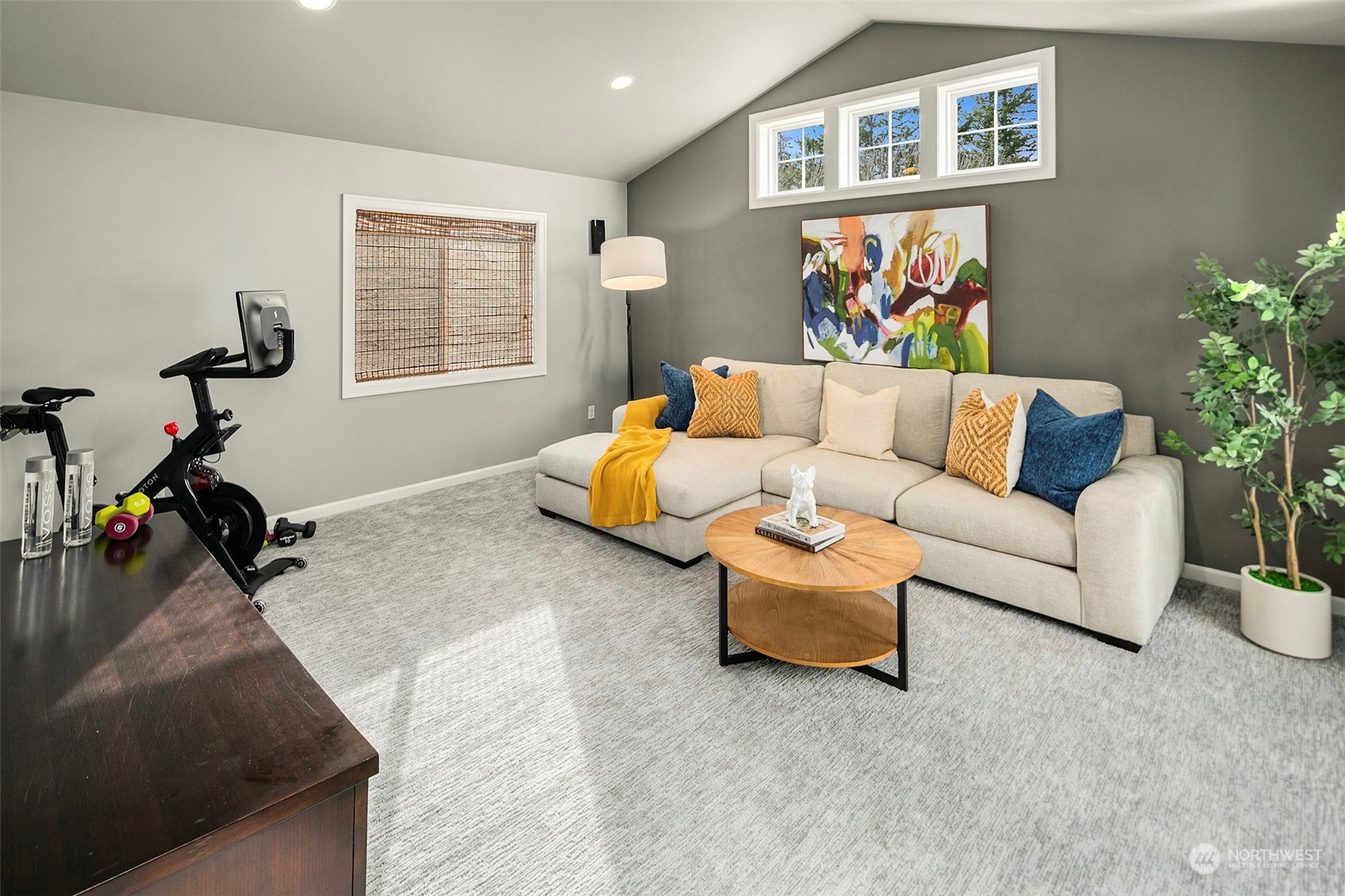 6410 Fairway Place SE