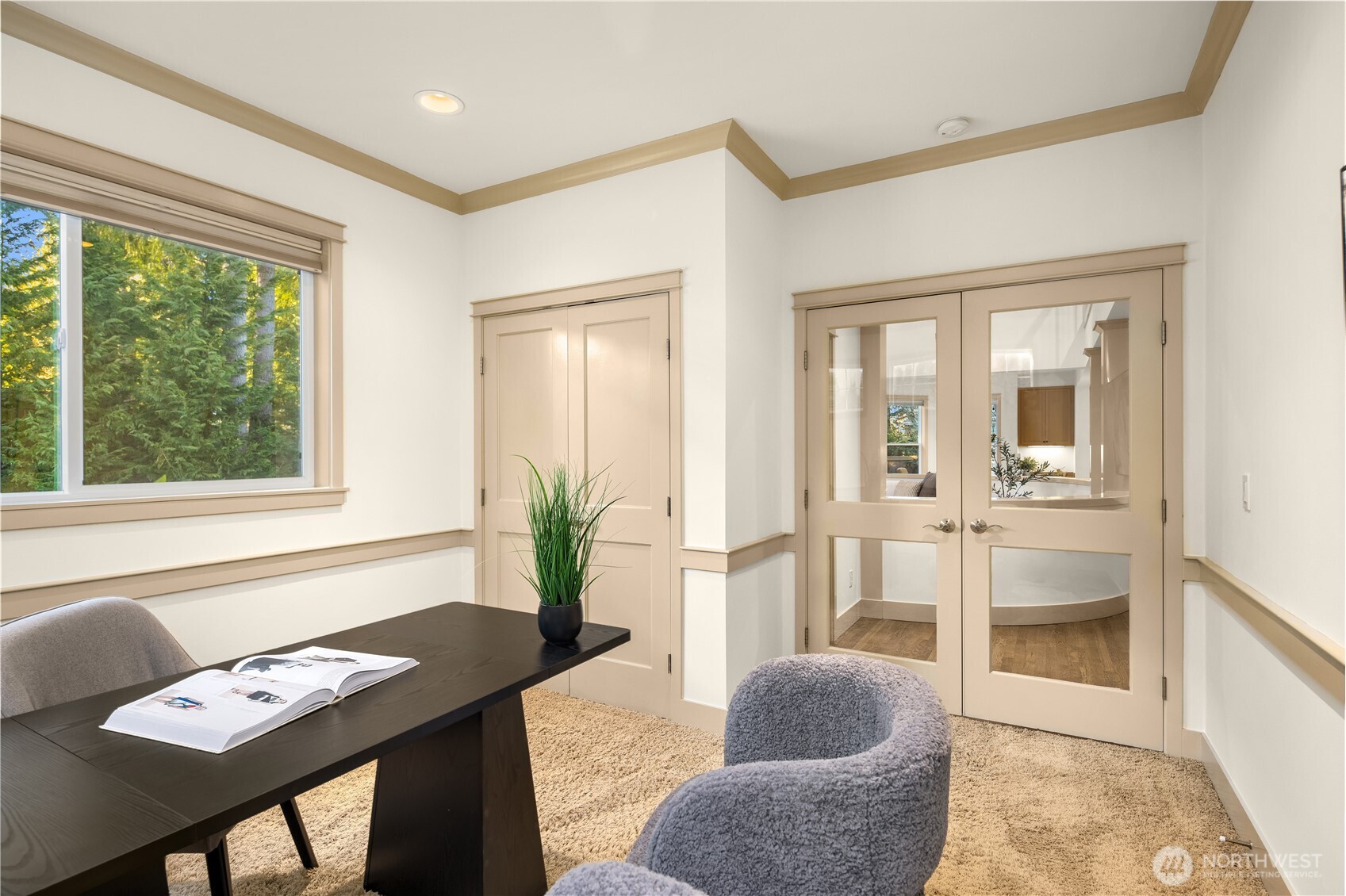 6421 Fairway Place SE