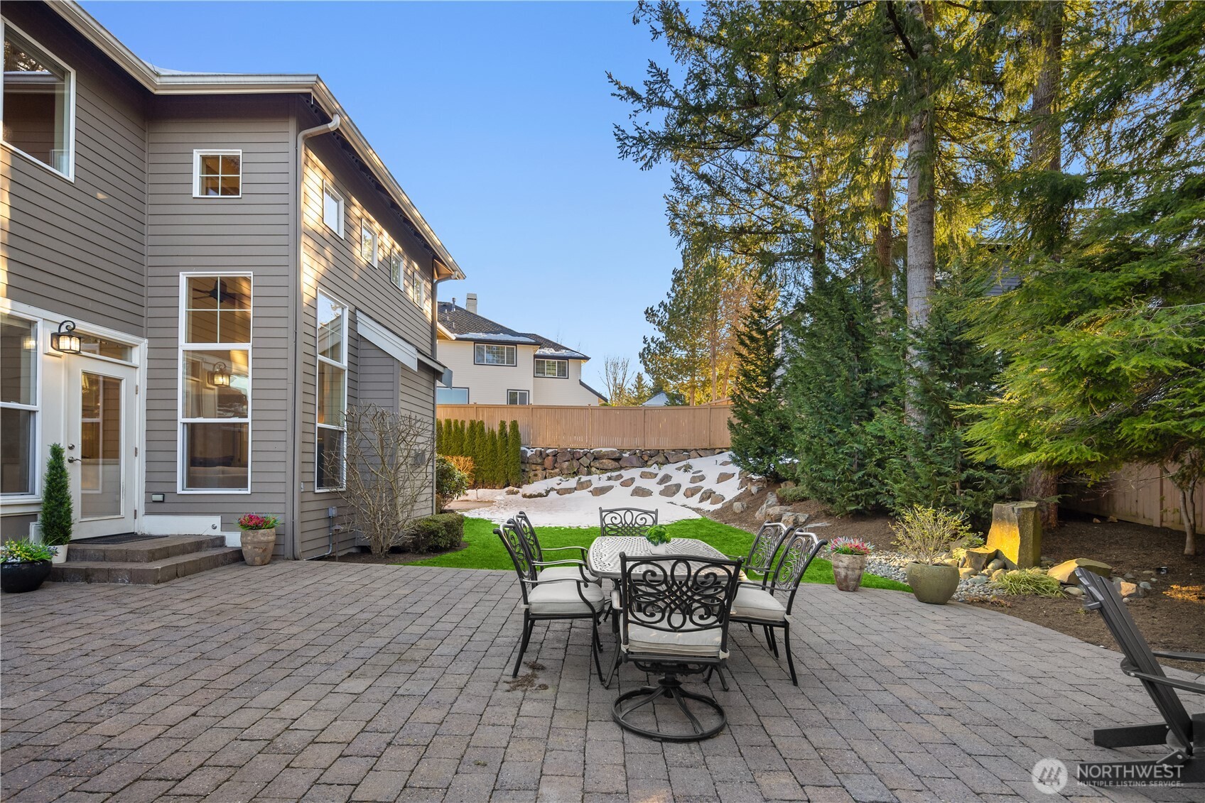 6421 Fairway Place SE