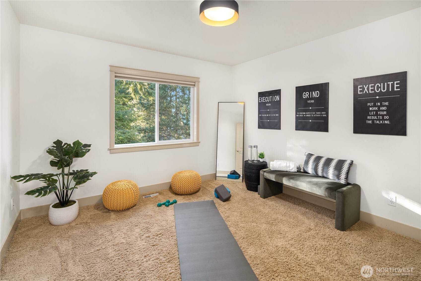 6421 Fairway Place SE