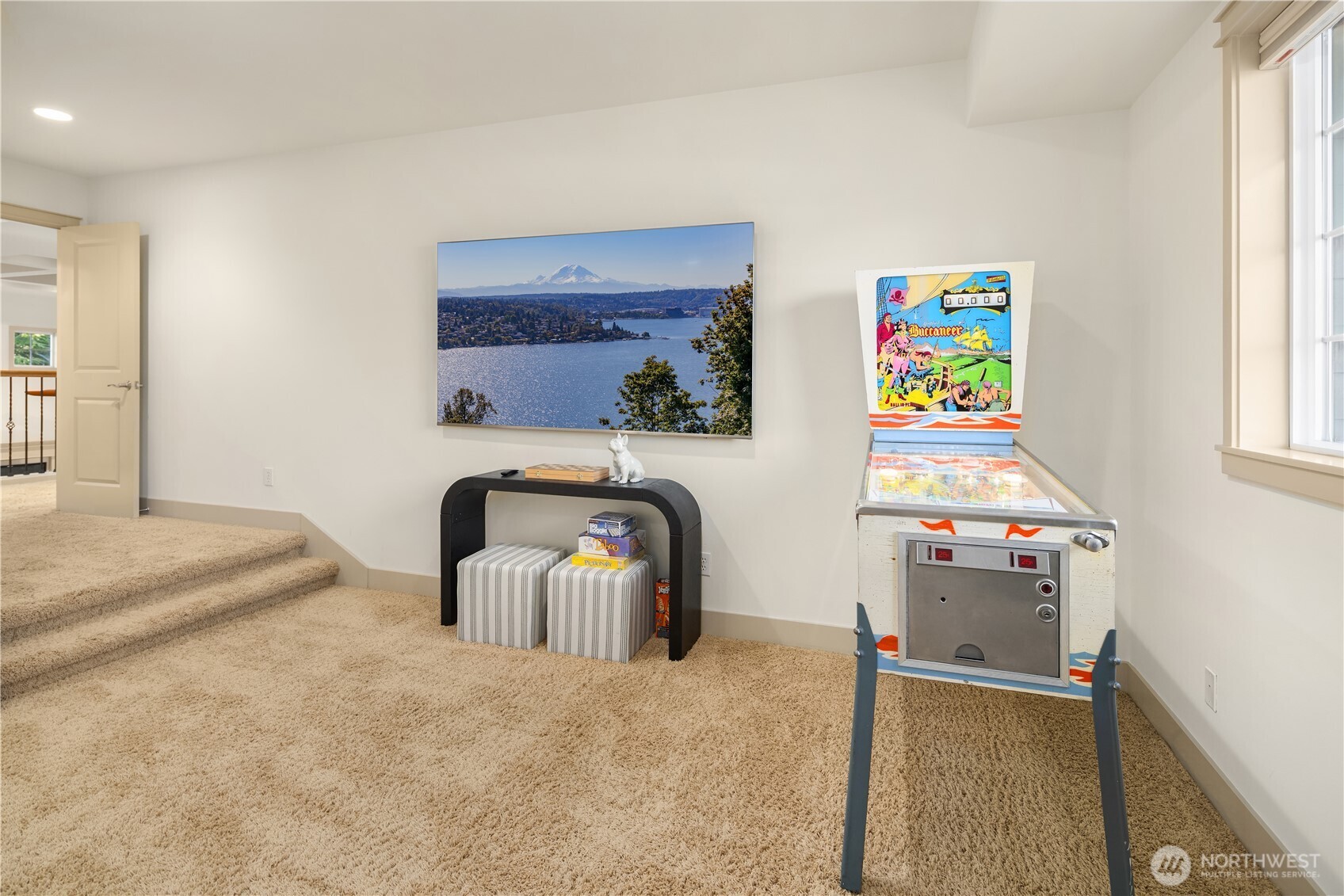 6421 Fairway Place SE