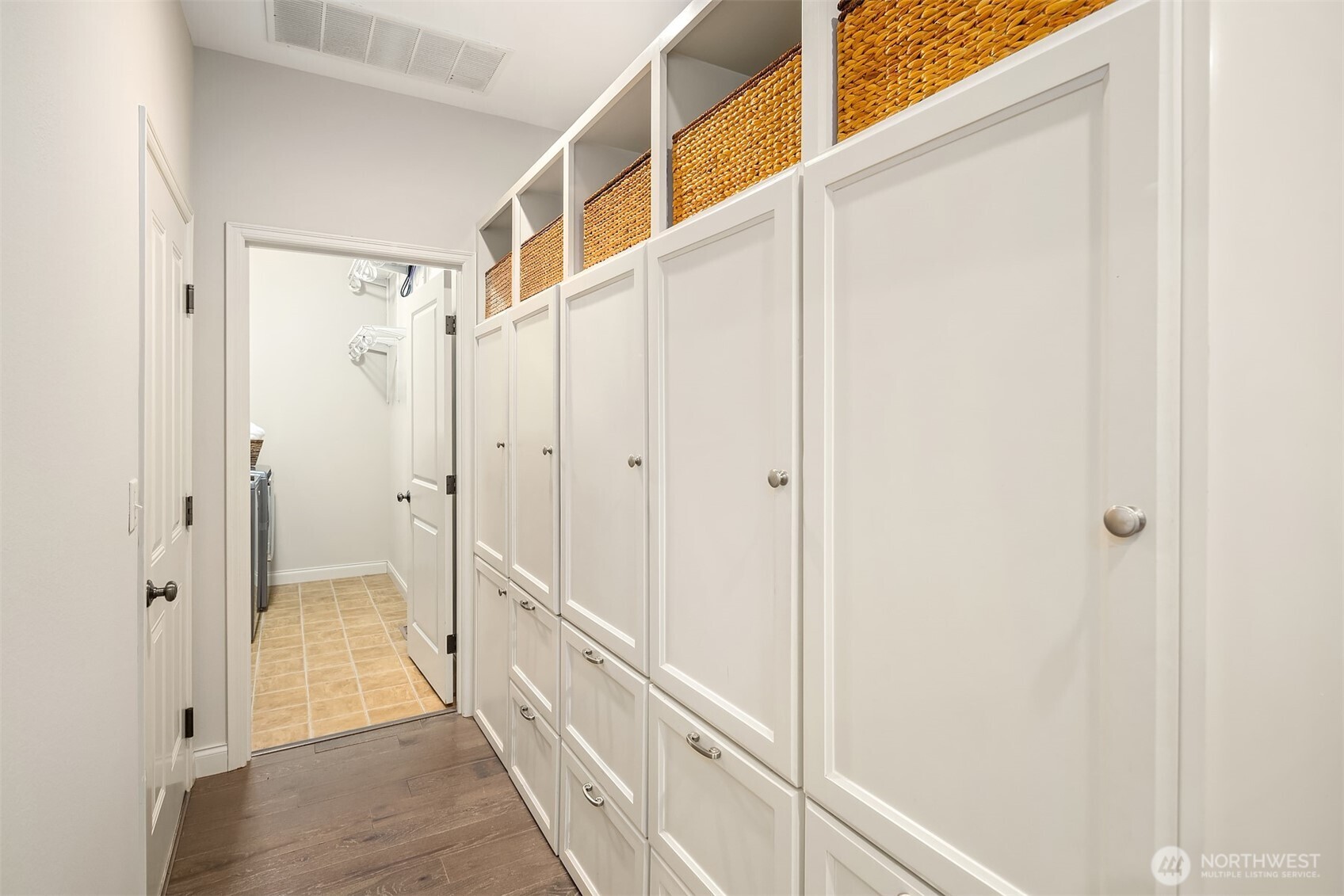 6921 Ardmore Avenue SE