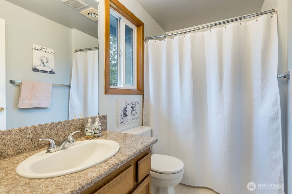 908 Riverside Drive SE