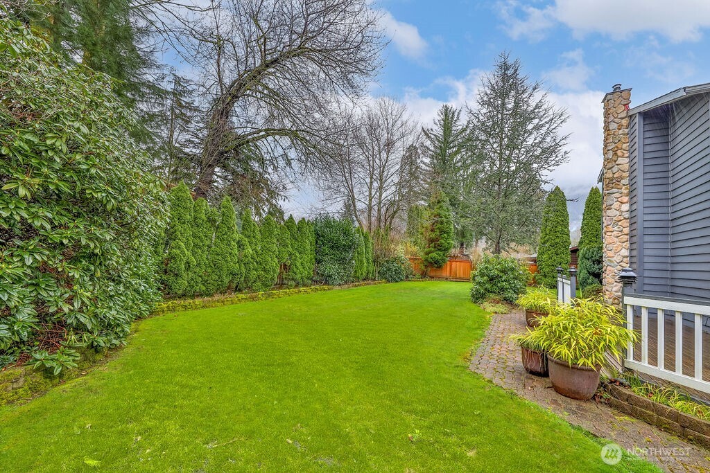 908 Riverside Drive SE